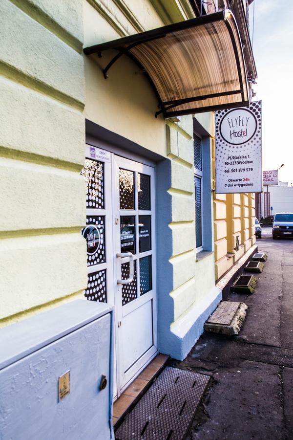 Flyfly Hostel , Darmowy Parking , Rezerwuj Przez Urzadzenia Mobilne -10 Procent فروتسواف المظهر الخارجي الصورة