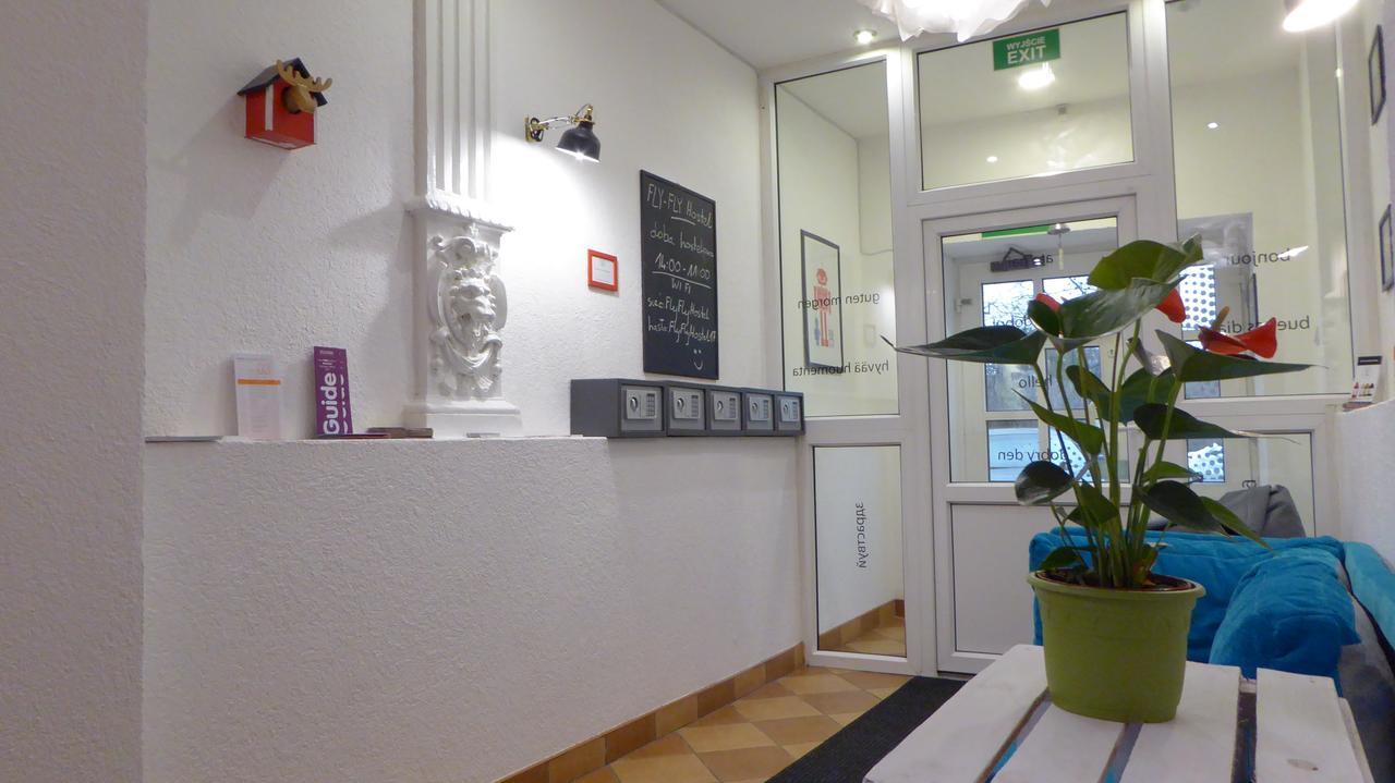 Flyfly Hostel , Darmowy Parking , Rezerwuj Przez Urzadzenia Mobilne -10 Procent فروتسواف المظهر الخارجي الصورة
